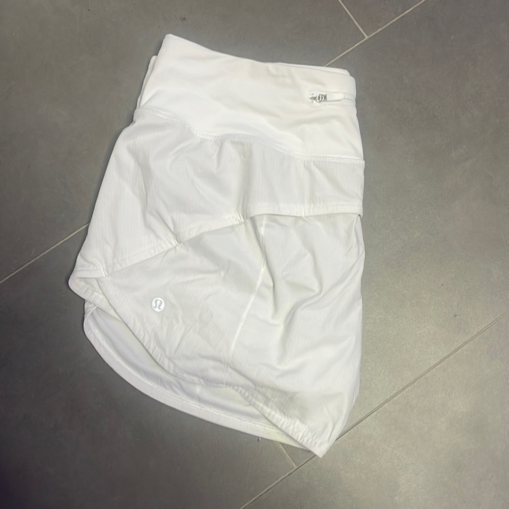 white lulu lemon shorts